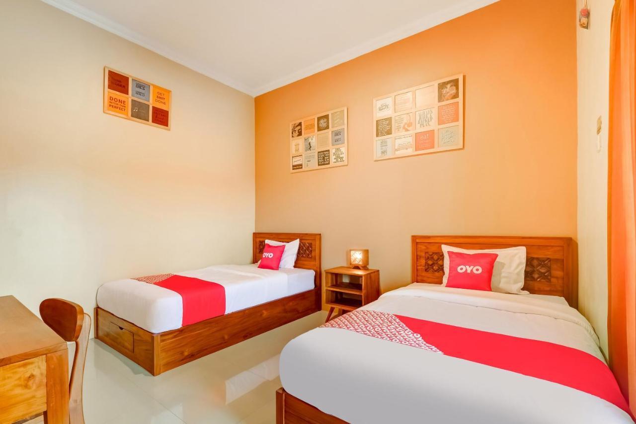 Hotel Super Oyo 3496 Griya Gayatri Syariah à Melati Extérieur photo